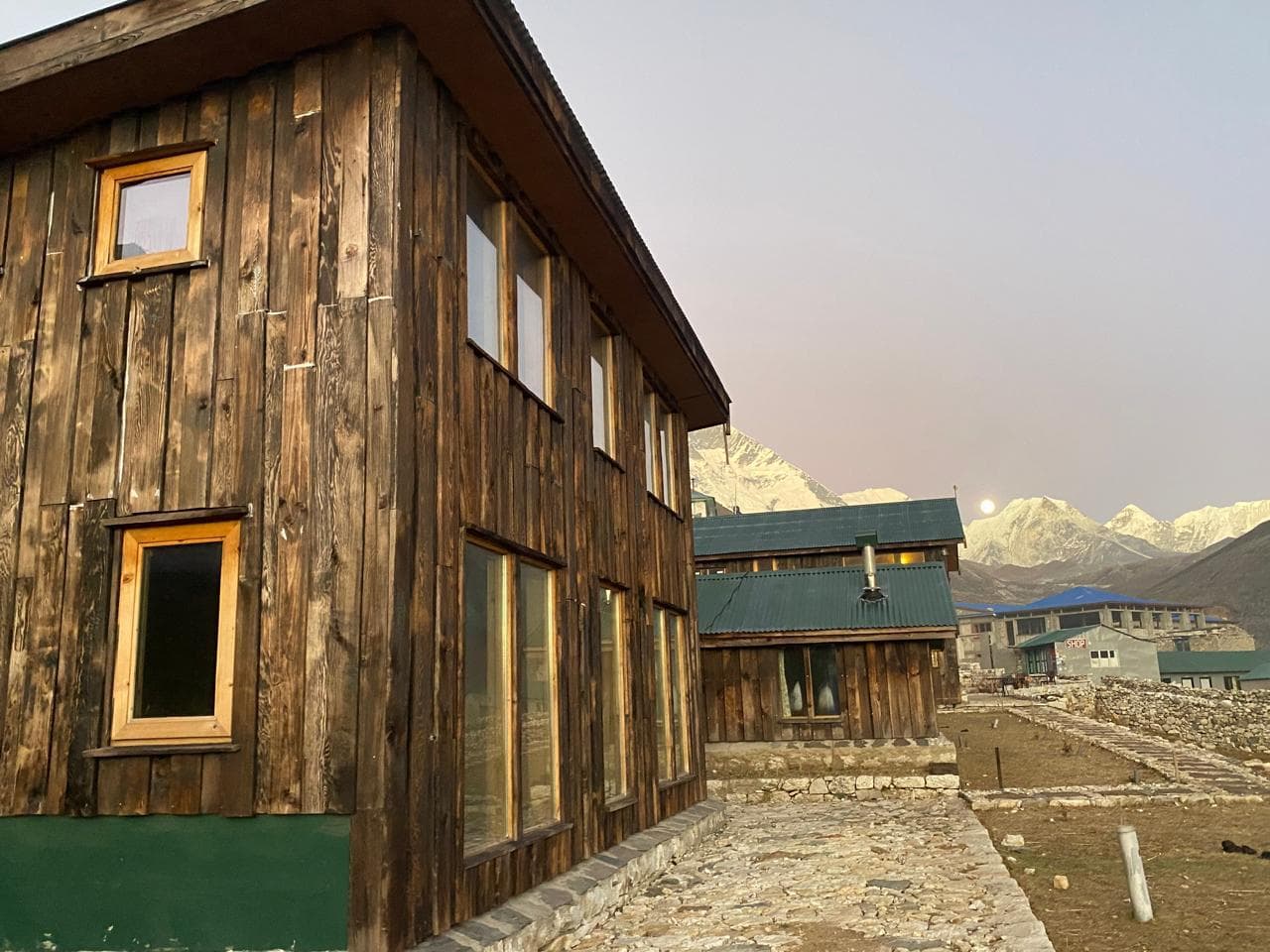 Guest moment at Dingboche Inn