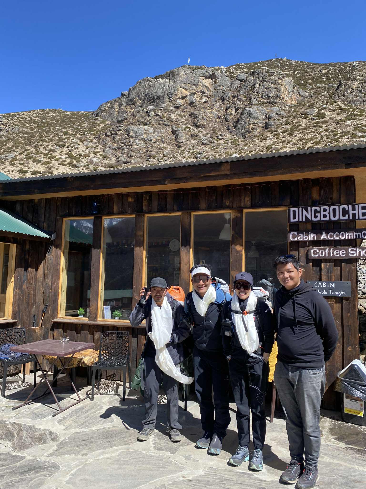 Mountain and lodge scene 15 at Dingboche Inn