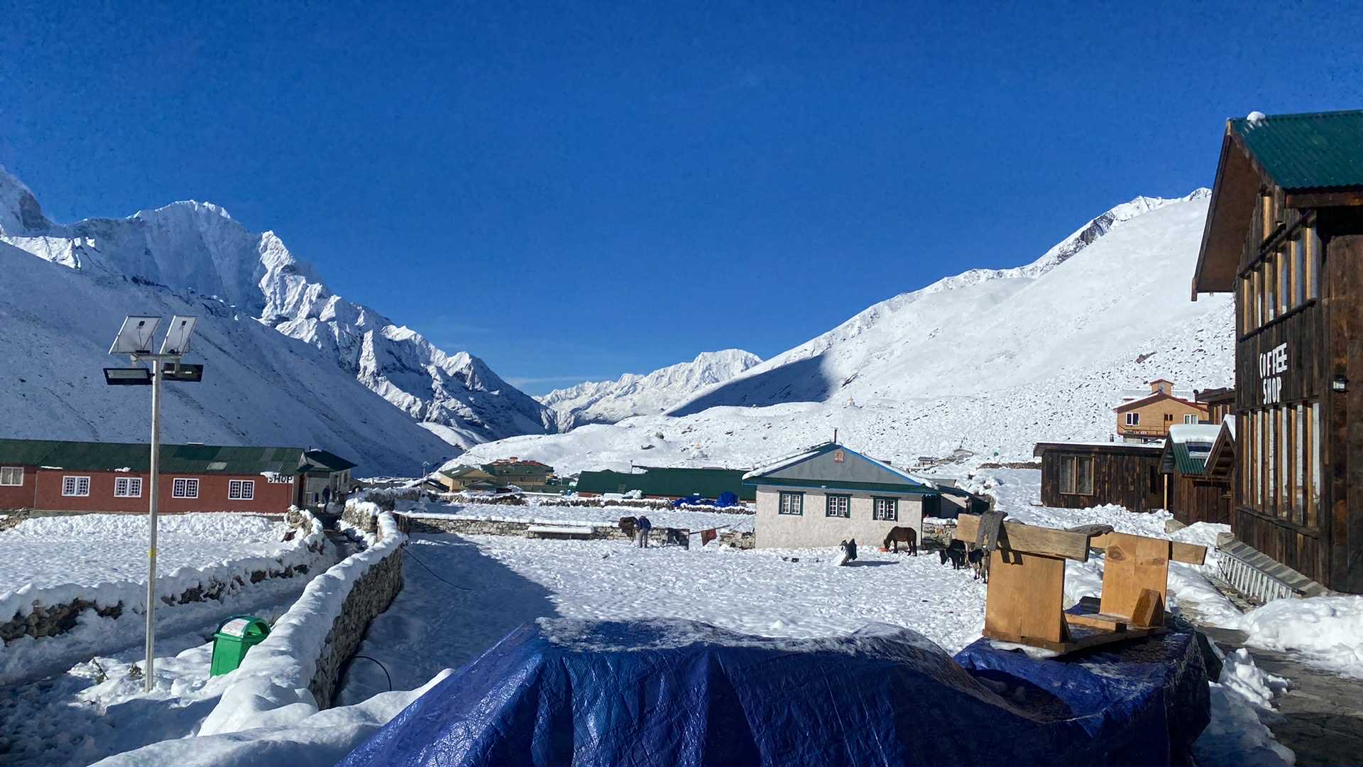 Mountain and lodge scene 19 at Dingboche Inn